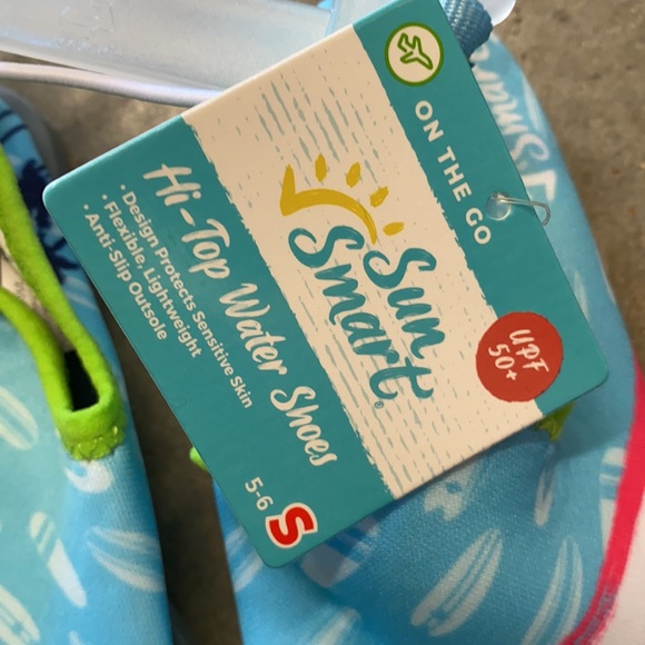 Sun Smart Toddler Water Shoes - Size 5-6 - Picture 2 of 4